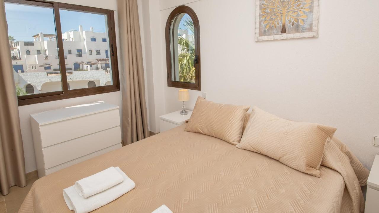 Lovely 2-Bed Apartment In Marina De La Duquesa Castillo de Sabinillas Eksteriør billede